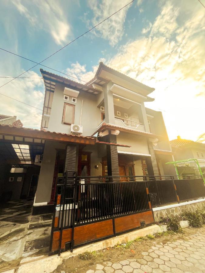 Homestay Kamar Tamu Gedongkiwo Yogyakarta Exterior photo